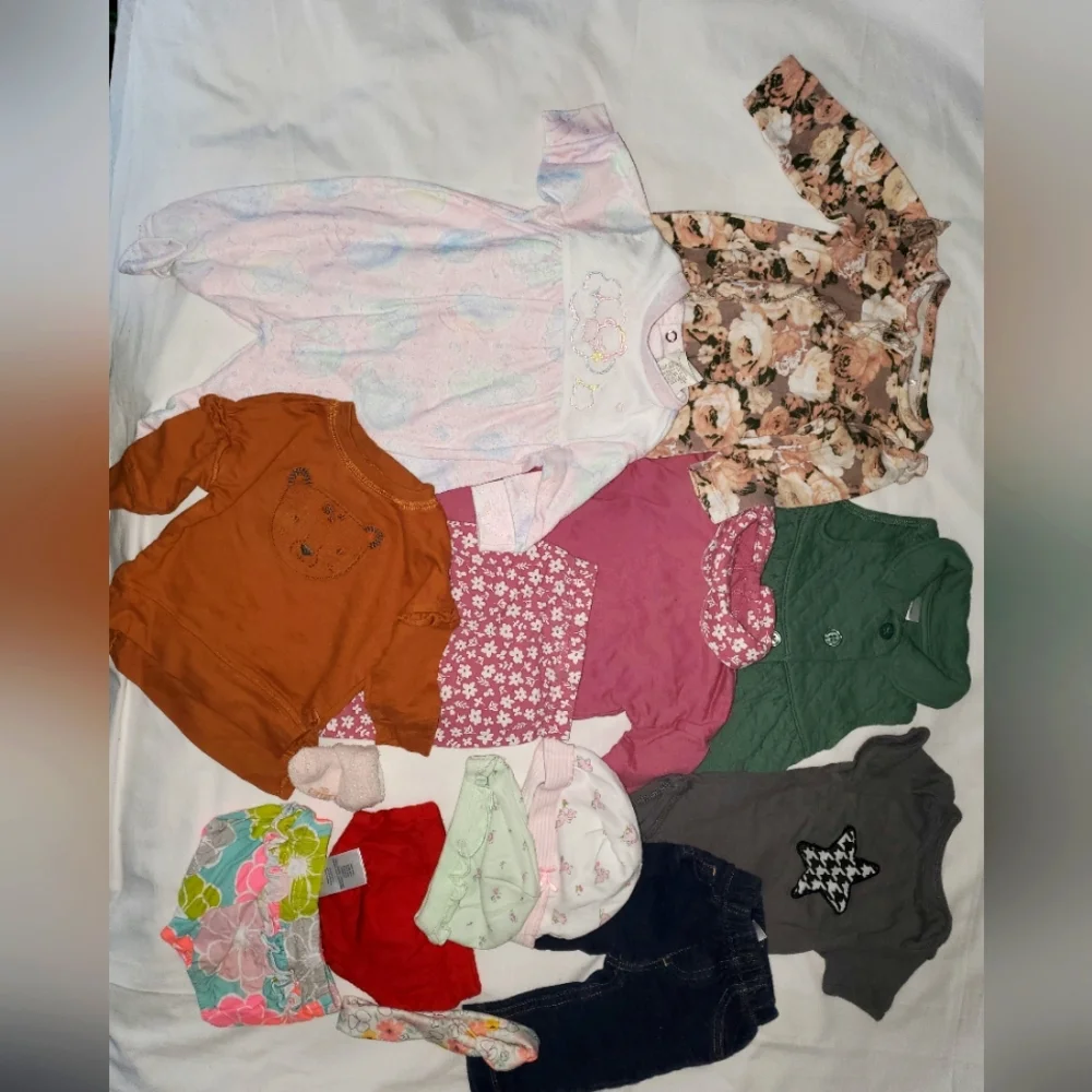 : * 43pc baby girl clothes lot sz 3m , 3-6months &  SZ 6m  MONTHS - Picture 3 of 5